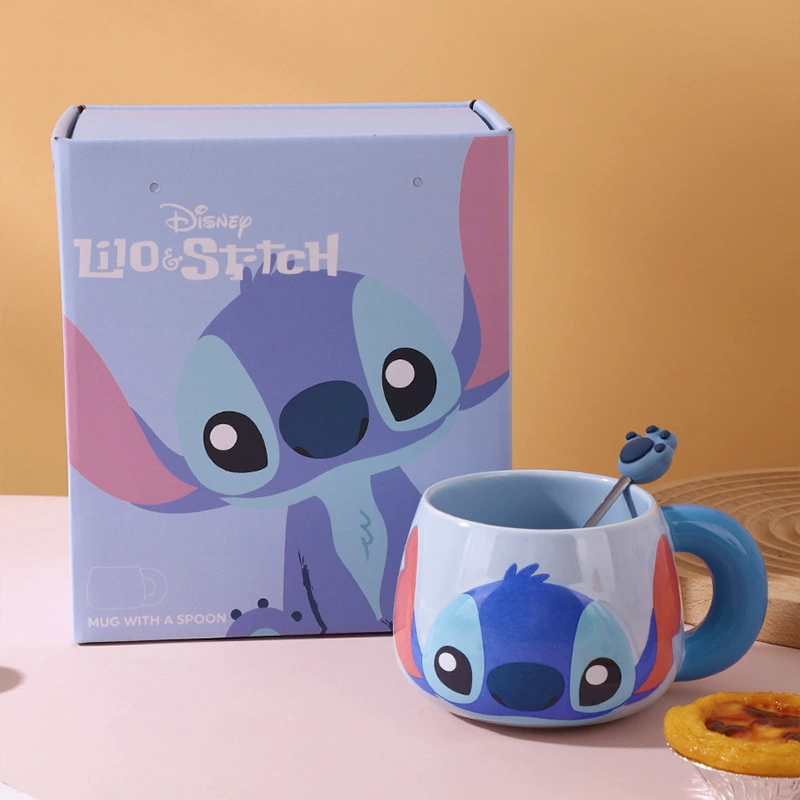 Кружка (Disney) Stitch — керамическая с объемом живота 500 мл, с ложкой и подарочной коробкой