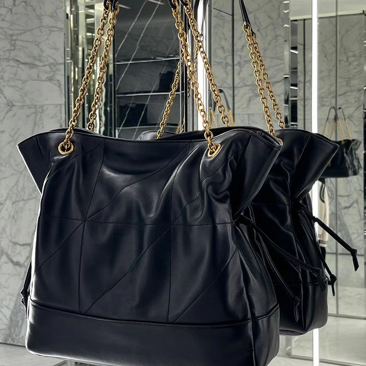 Influenceur de Instagram cu același temperament, geantă de umăr din piele moale cu lanț cu diamante, mărimea mare, pentru timpul liber, pentru naveta_voghion.com