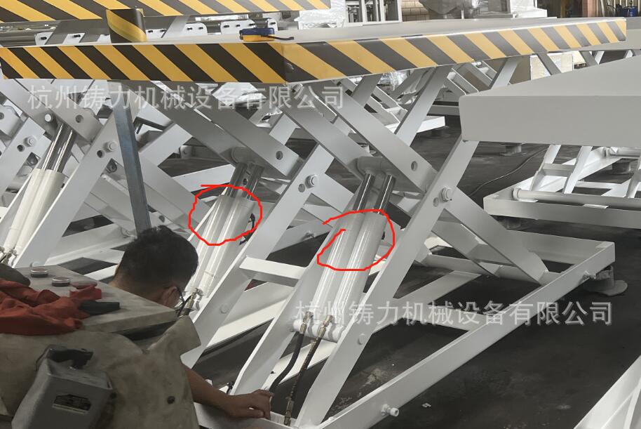 载重3T  四支油缸离低高度150mm 升降平台 剪叉式 升降机 大载重