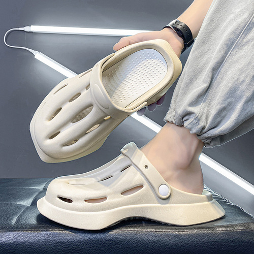 Cross-border EVA Crocs 2024 new beach sandals for couples to drag on behalf of men when they go out