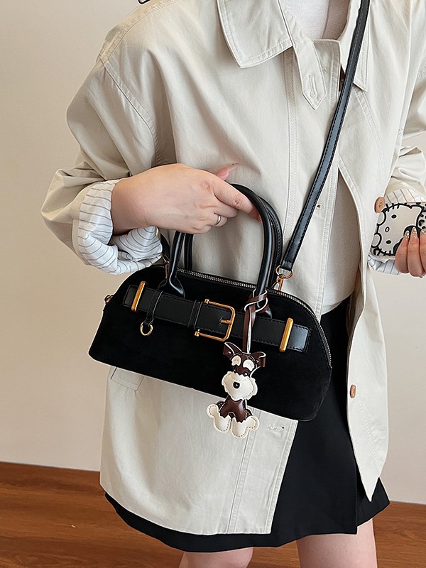 Bolso de pulso de tendencia coreana de hebilla de cinturón de mujer personalidad de verano lujoso ligero versátil ocio de alto nivel sensación de hombro mochila