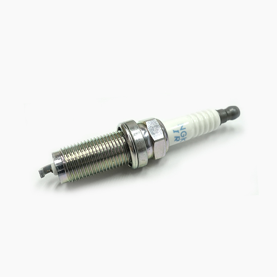Neutral 1822A086 is suitable for Mitsubishi Pajero Glandi Lancer Iridium spark plug LZFR5BI-11