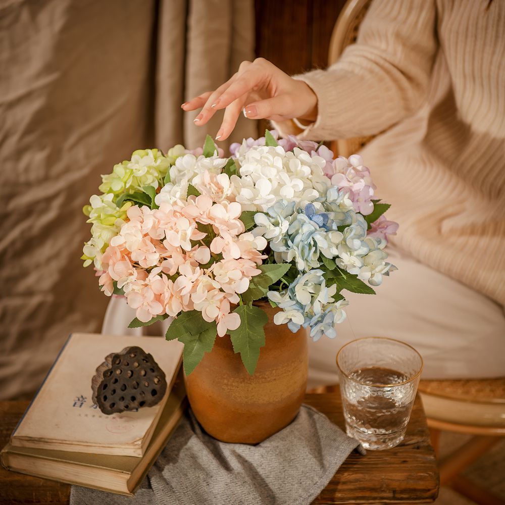 批發家居裝飾小把水漾繡球INS風仿真花廠家跨境婚慶假花MW66790