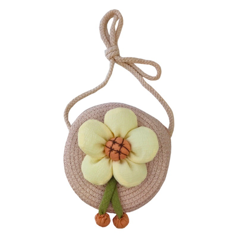 Summer handmade woven straw small bag wholesale nude bag children's mini cute flower kids straw bag messenger bag