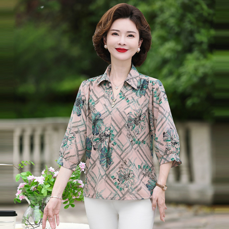 Mom's Three-Quarter Sleeve Shirt, Stylish T-Shirt, Large Size Middle-Aged and Elderly Women's Summer New Lapel Top Mom's Three-Quarter Sleeve Shirt, Stylish T-Shirt, Large Size Middle-Aged and Elderly Women's Summer New Lapel Top