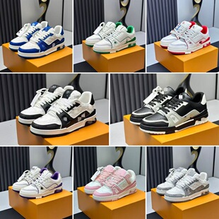 �羳����Ь�¿���Ů�H��ͬ��Trainer���e��Ь�r�аٴ�INS�\�ӳ�Ь