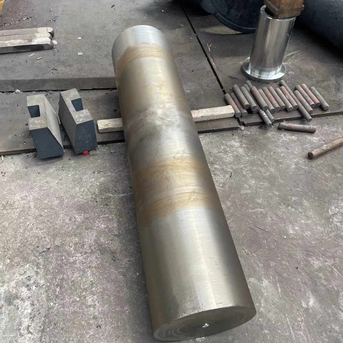 伟润锻造厂家滚轴轴批发 机械零部件量大从优