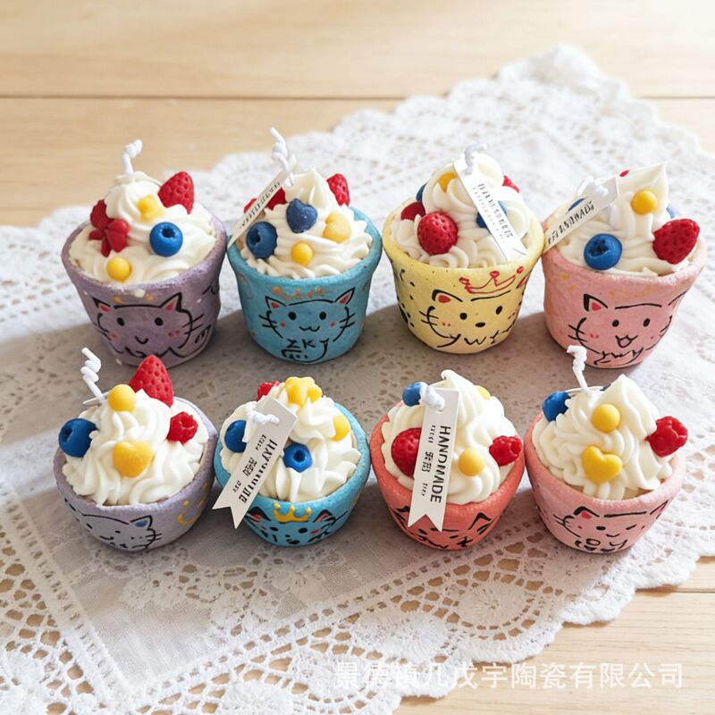 Jingdezhen Ceramic Handmade Creative Ceramic Cake Scented Candle Cup Simple Decoration for Bedroom Holiday Gift