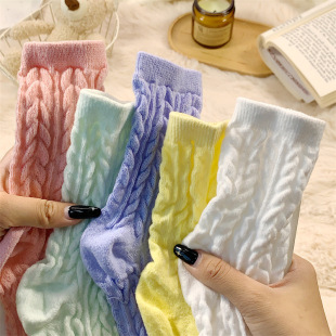 Soft glutinous deodorant twist plush socks for children autumn and winter Japanese Macaron color mid-tube socks fleece-lined cold-proof baby socks thick