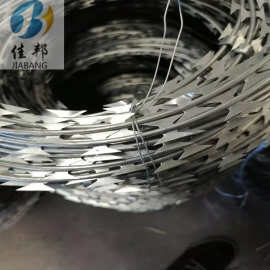 定制铁路防护栅栏刺丝滚笼 刀片刺绳 立柱支架抱箍热镀锌护栏配套