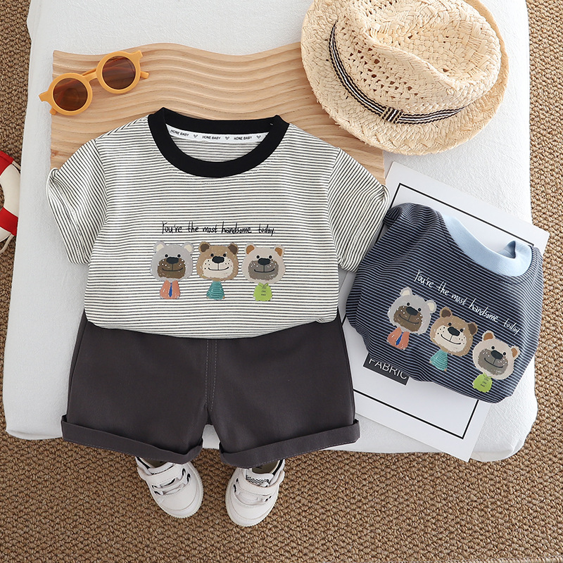男童套装2024夏季新款韩版儿童洋气条纹三只小熊短袖短裤两件套潮