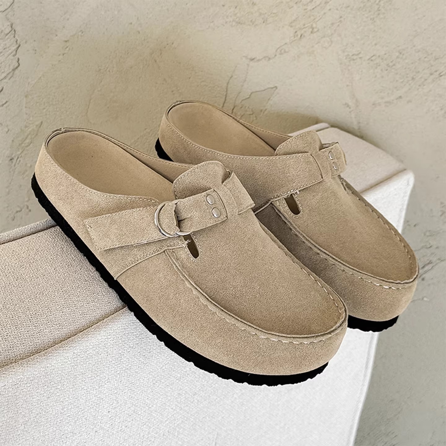 Fashionable slippers