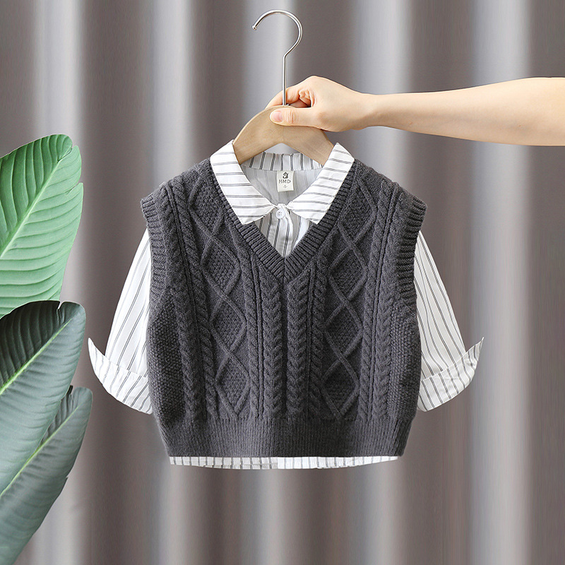 6103 Conjunto de chaleco de lana para niños Ropa de primavera y otoño 2024 Nuevo estilo Camisa a rayas estilo universitario para niños Tren de tres piezas