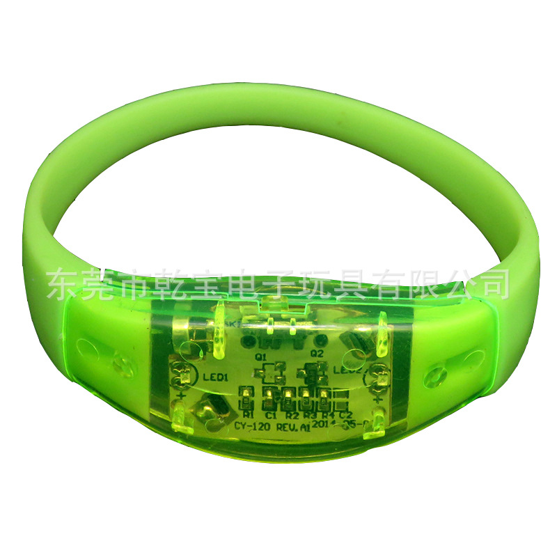 Pulsera luminosa de silicona personalizada activada por voz Bar KTV atmósfera interactiva animando música vibratoria pulsera luminosa intermitente