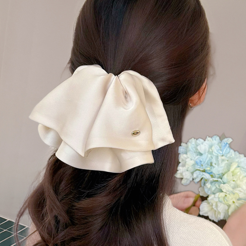 511 атласная юбка с заколкой в хвост кремово-белая