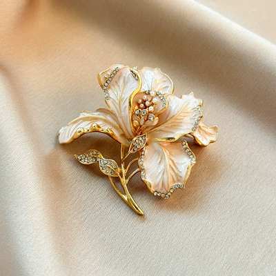 Ancient-Style Enamel Peony Flower Brooch for Women, Niche Retro Painted Floral Pin, Lapel Pin for Suit, Clothing Accessory