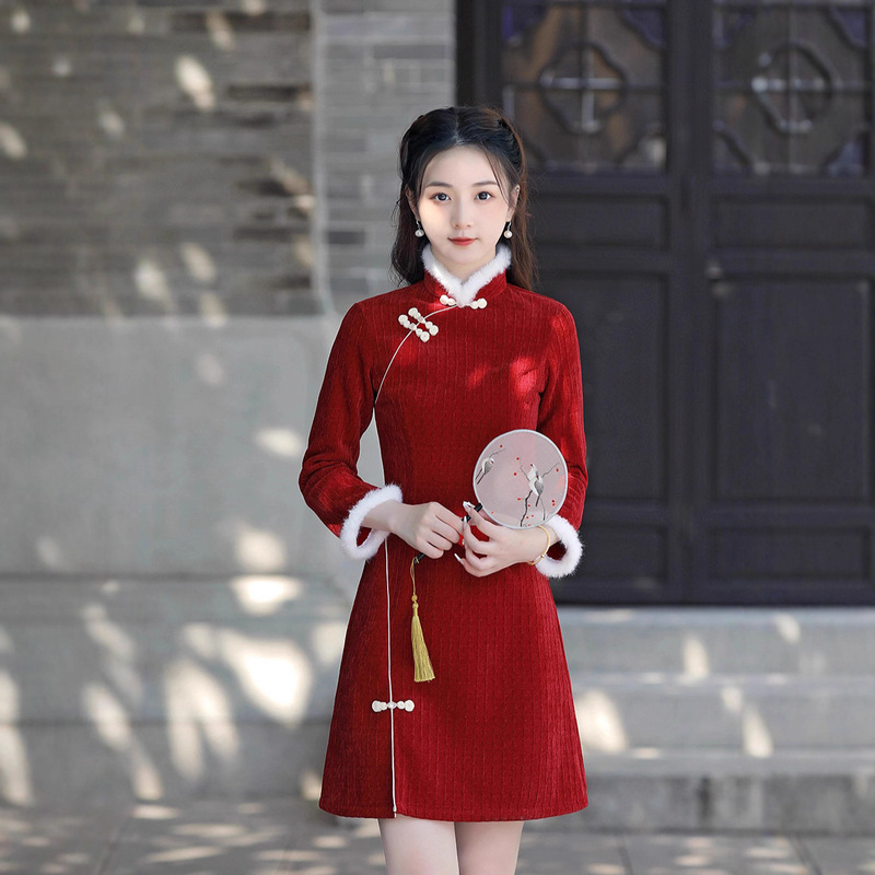 Autumn and Winter New Style Cheongsam Slim Fit Girl Red New Chinese Style Thickeneded Warm Vest New Year's Shirt New Year's Greetings Suit
