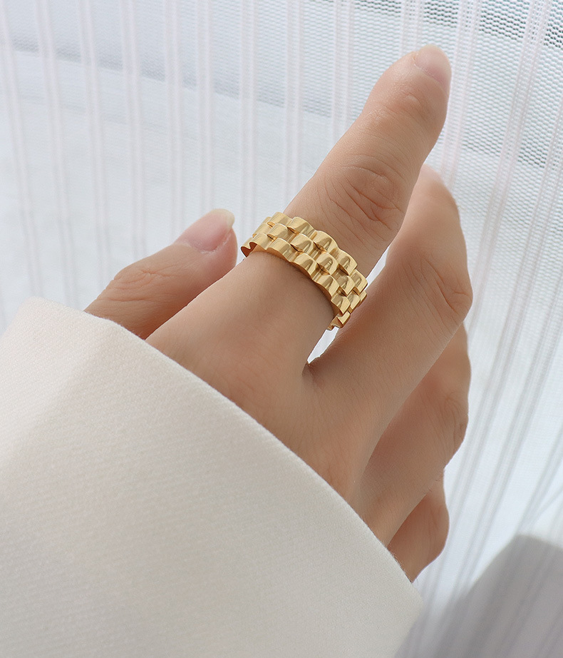 marka Exaggerated Cold ins Wind Thick Strap Retro Fade-Free Ring Titanium Steel Plated Gold Ring_voghion.com