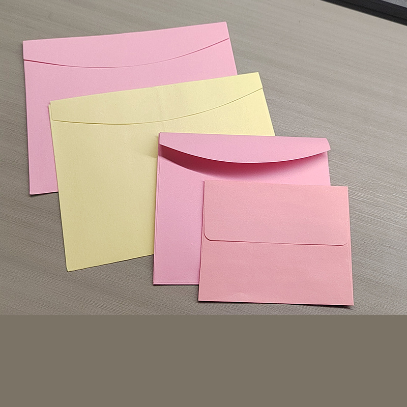 Western-style envelope pink envelope yellow envelope