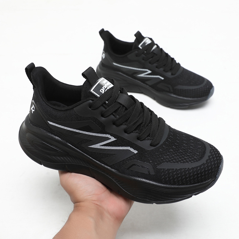 Zapatos nuevos de primavera y verano para hombre, zapatos deportivos de malla transpirable, zapatos casuales de moda para estudiantes, zapatos para correr a la moda, zapatos cómodos para hombre