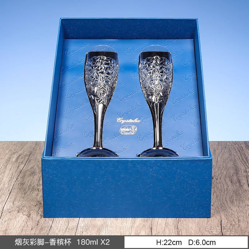 Taza de champán de cristal de importación checa, caja de regalo de lujo ligera de alta calidad, regalos de boda para niñas, set de tazas de alto valor.