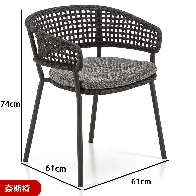 Mesas y sillas al aire libre nórdicas Patio de la villa Jardín Sillas de mimbre al aire libre Terraza de ocio Impermeable Protector solar Luz Lujo Mesas y sillas de alta gama