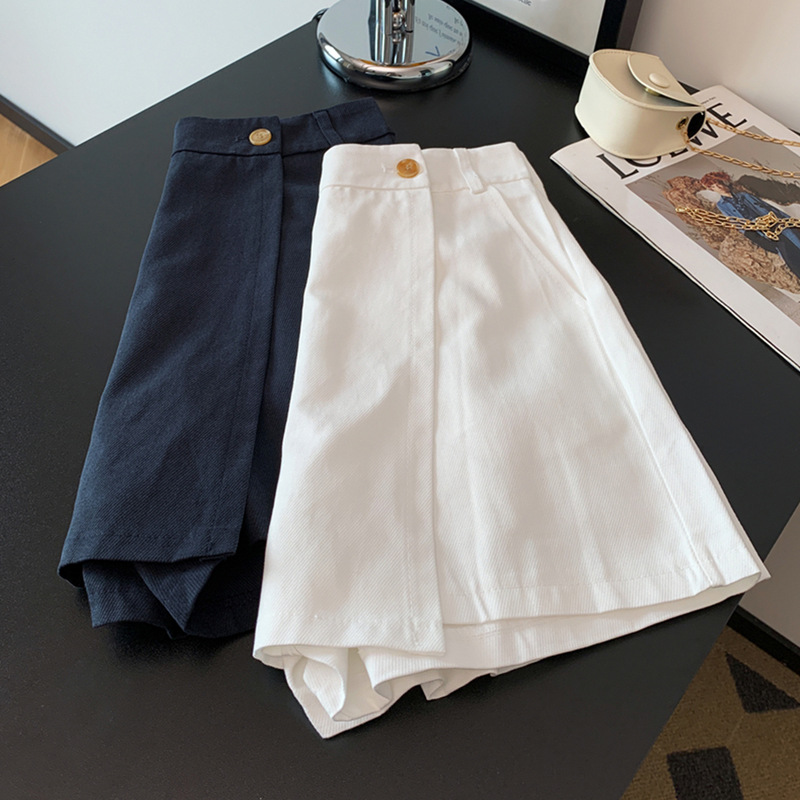 Retro Anti-Exposure Cotton and Linen Suit Shorts for Women Summer 2025 New Fake Two-Piece A-Line Side Slit Skirt Pants