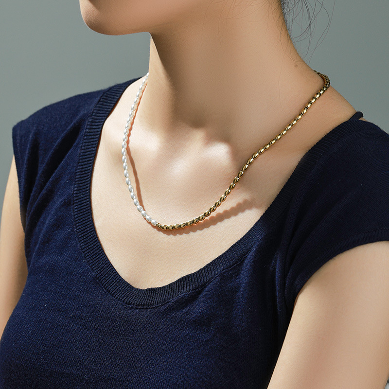 Xuping joyería de acero inoxidable cuentas de perlas collar de perlas de otoño y invierno de alta calidad sencillo arroz cuentas oval cadena de mujeres