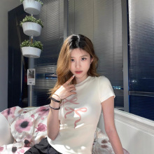 2025夏季新款甜美清新减龄蝴蝶结印花圆领T恤女百搭显瘦修身短款