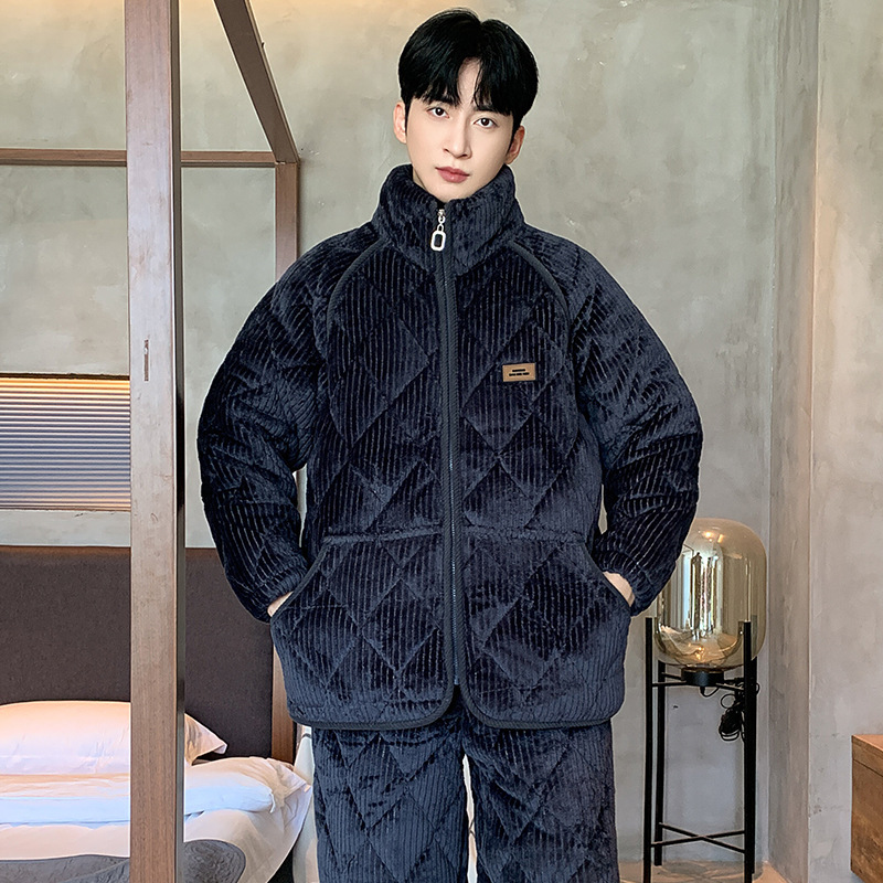 Men's flannel and coral fleece pajamas, autumn and winter collection, with a stand-up collar, quilted lining, and added fleece for extra warmth, suitable for wearing as loungewear Men's flannel and coral fleece pajamas, autumn and winter collection, with a stand-up collar, quilted lining, and added fleece for extra warmth, suitable for wearing as loungewear
