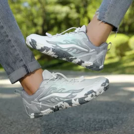 溯溪鞋;徒步鞋;登山鞋