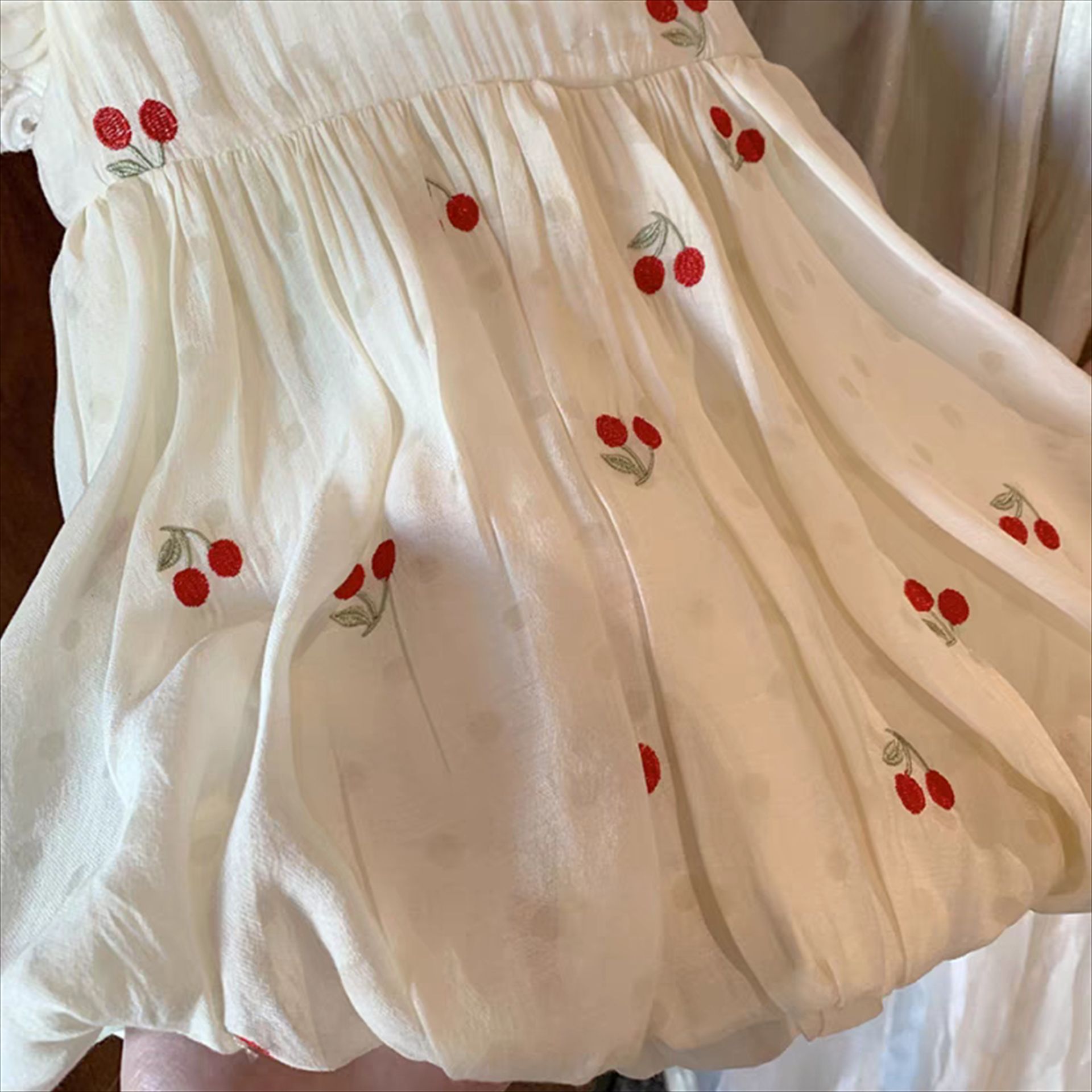 Vestido dulce de siete niñas con limón salado, verano 2025, nuevo estilo, niña, bebé, estilo occidental, falda de cereza fresca pequeña