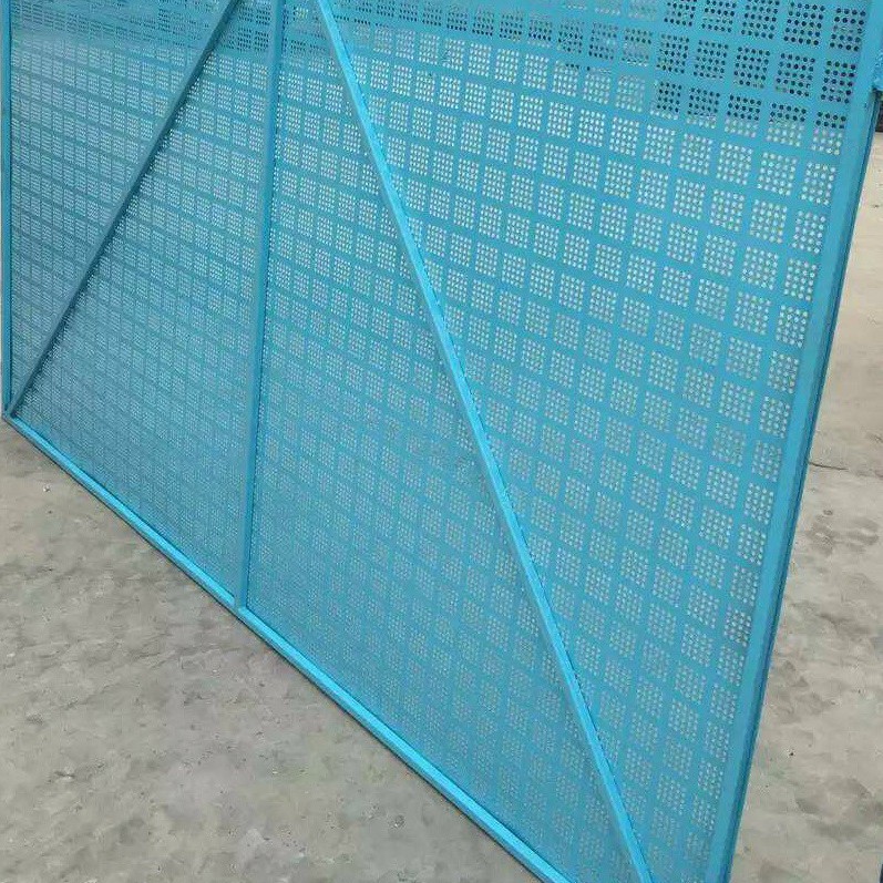 重庆蓝色爬架网片冲孔镀锌爬架网围挡高层建筑脚手架安全网爬架网