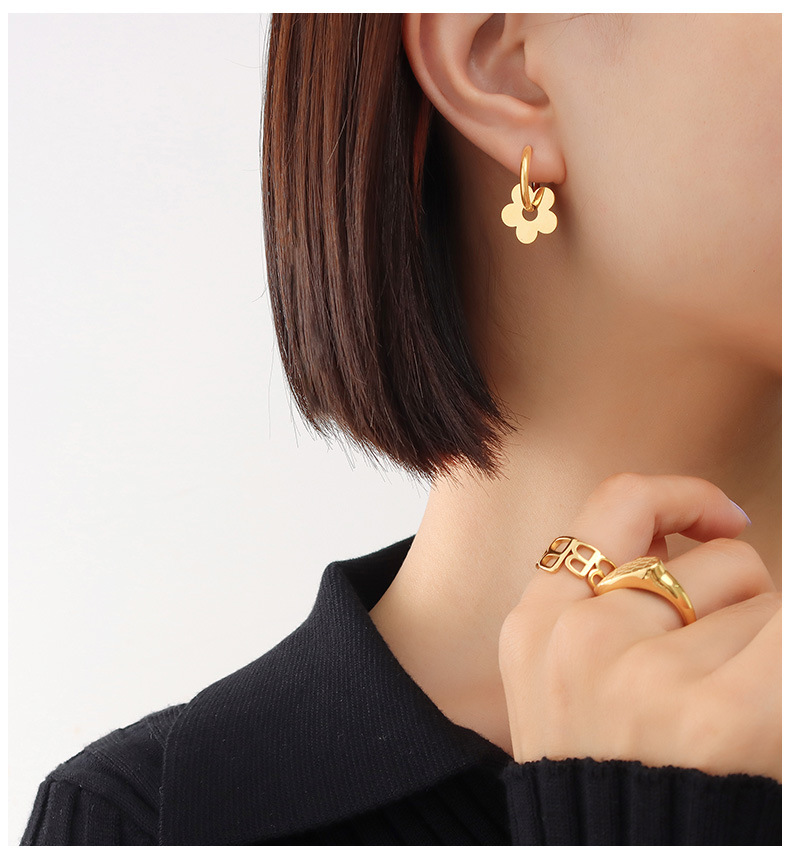 French Style Cross-Border Hot Selling Popular Light Luxury Flower Eardrops Stud Earrings Titanium St
