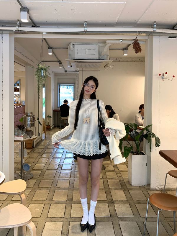 复古刺绣蕾丝花边长袖宽松T恤女2025秋季新款设计感叠穿打底衫ins|undefined