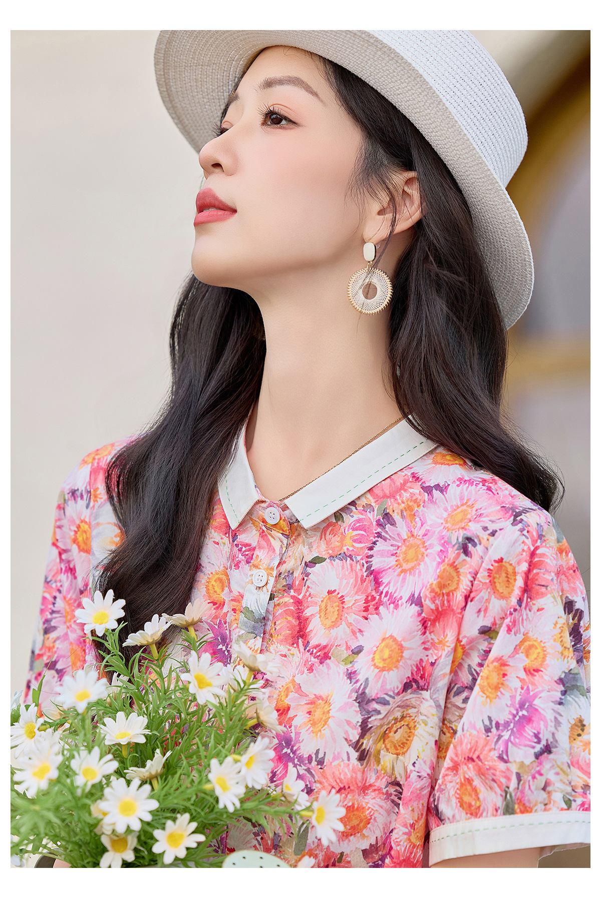 Đầm maxi nữ thắt eo họa tiết hoa nhí dáng suông rộng tay ngắn — màu đỏ chi tiết 3