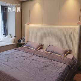 布艺床 现代轻奢1.8米主卧小户型简约免洗科技布床高箱储物双人床