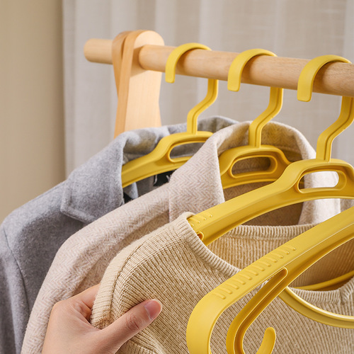 New adult thickened clothes hanger, seamless clothes hanger, wide shoulder coat hanger, suit coat hanger, home use