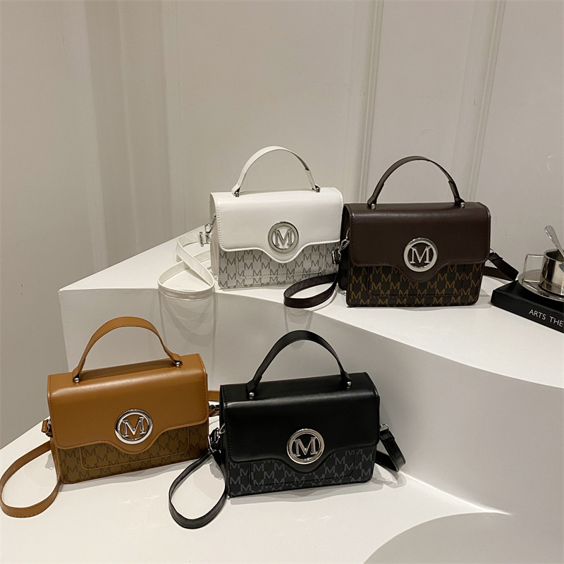 Bolso de moda coreano para mujeres 2024 invierno nuevo estilo retro simple bolso cuadrado de estilo extranjero nicho bolso de hombro