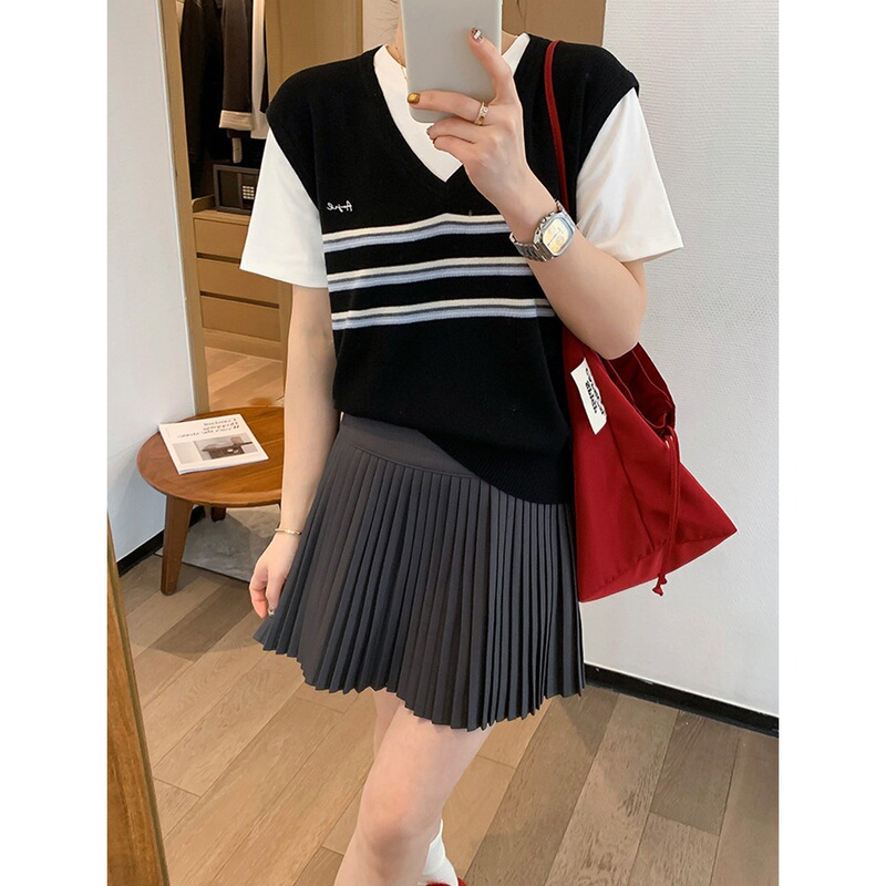 Contrast Color Striped Short-Sleeved Round Neck Fake Two-Piece Knitwear for Women 2026 Spring New Design Black Shirt Top Contrast Color Striped Short-Sleeved Round Neck Fake Two-Piece Knitwear for Women 2026 Spring New Design Black Shirt Top