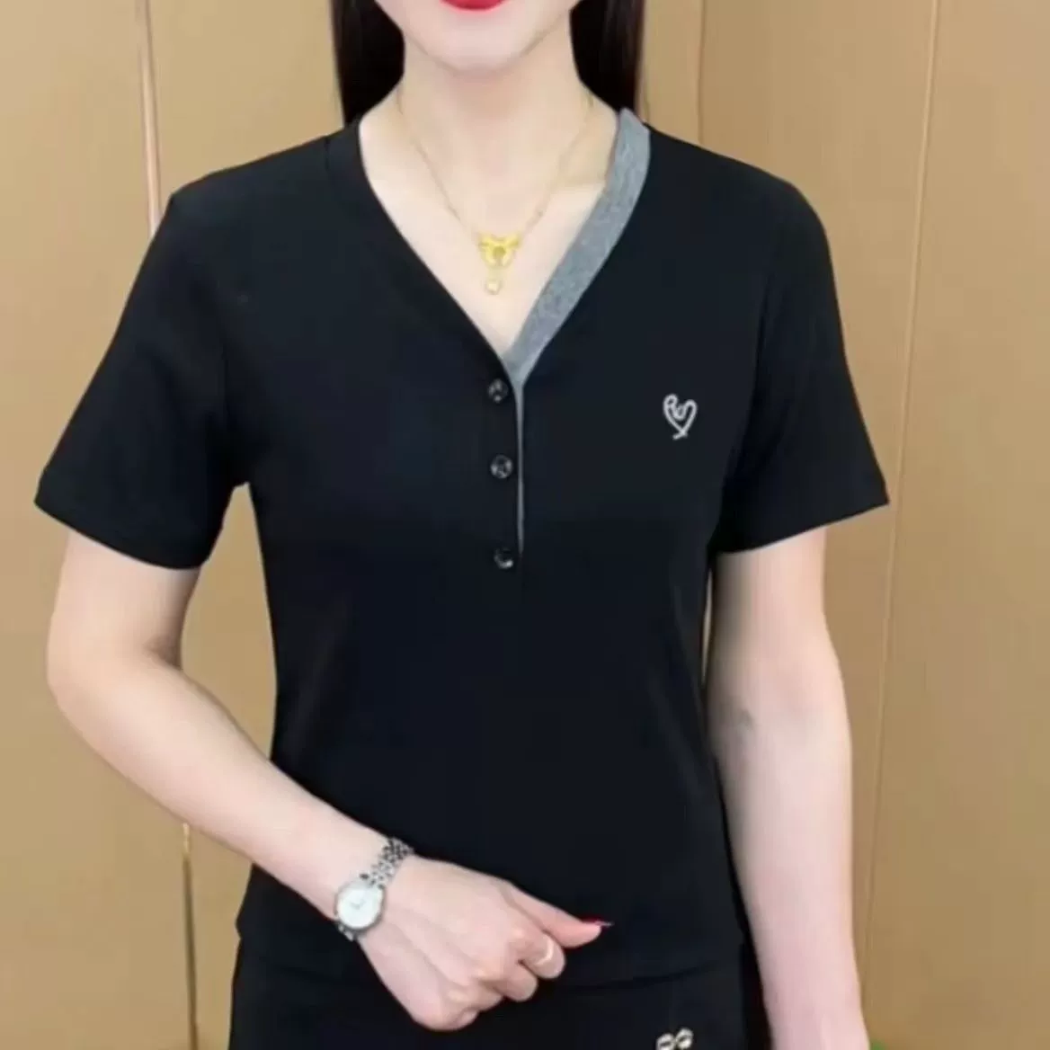 Женская футболка с короткими рукавами и вышивкой для женщин среднего и пожилого возраста, летний новый модный молодежный универсальный модный топ