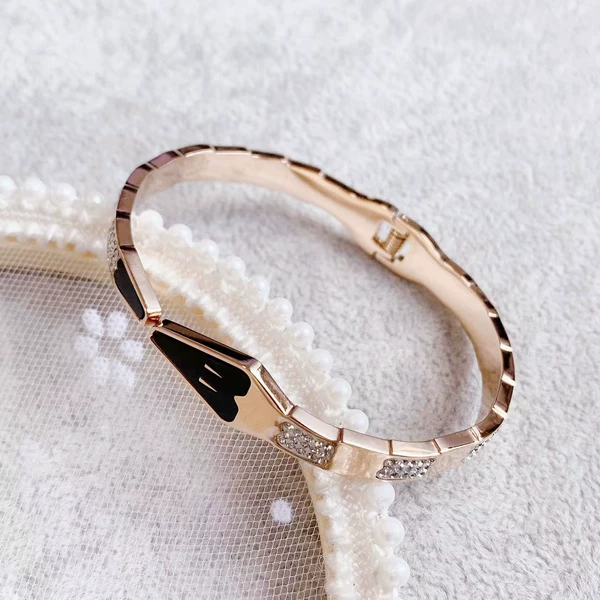 Golden bracelet, pink gold