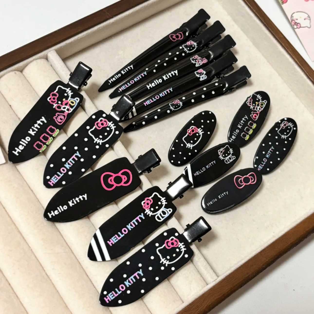 Black universal hairgrip