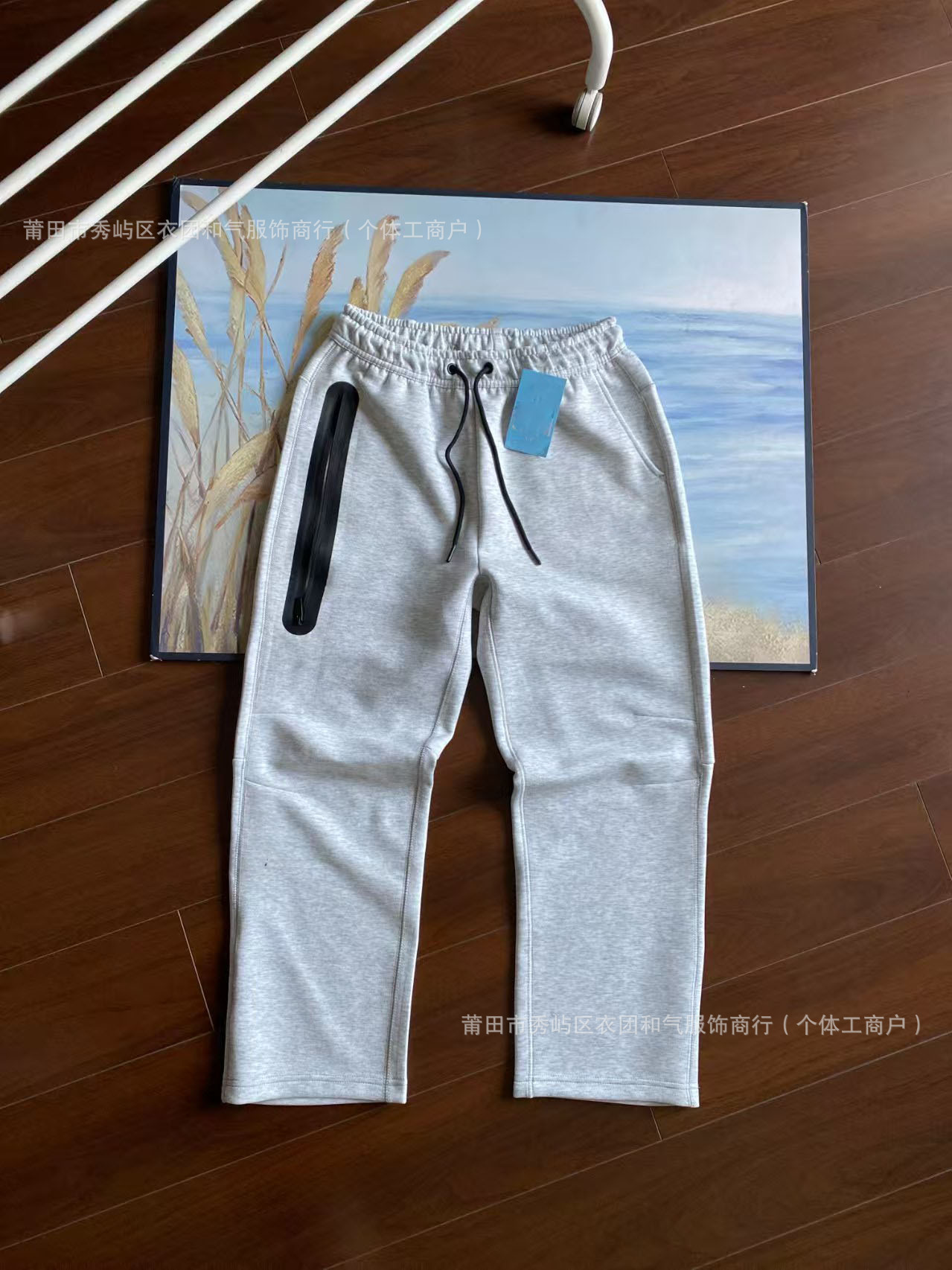 바지.밝은 회색