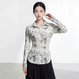 连衣裙;女式T恤;时尚休闲套装