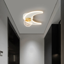 走廊过道灯现代简约玄关阳台吊灯卧室衣帽间创意极简个性月牙灯具