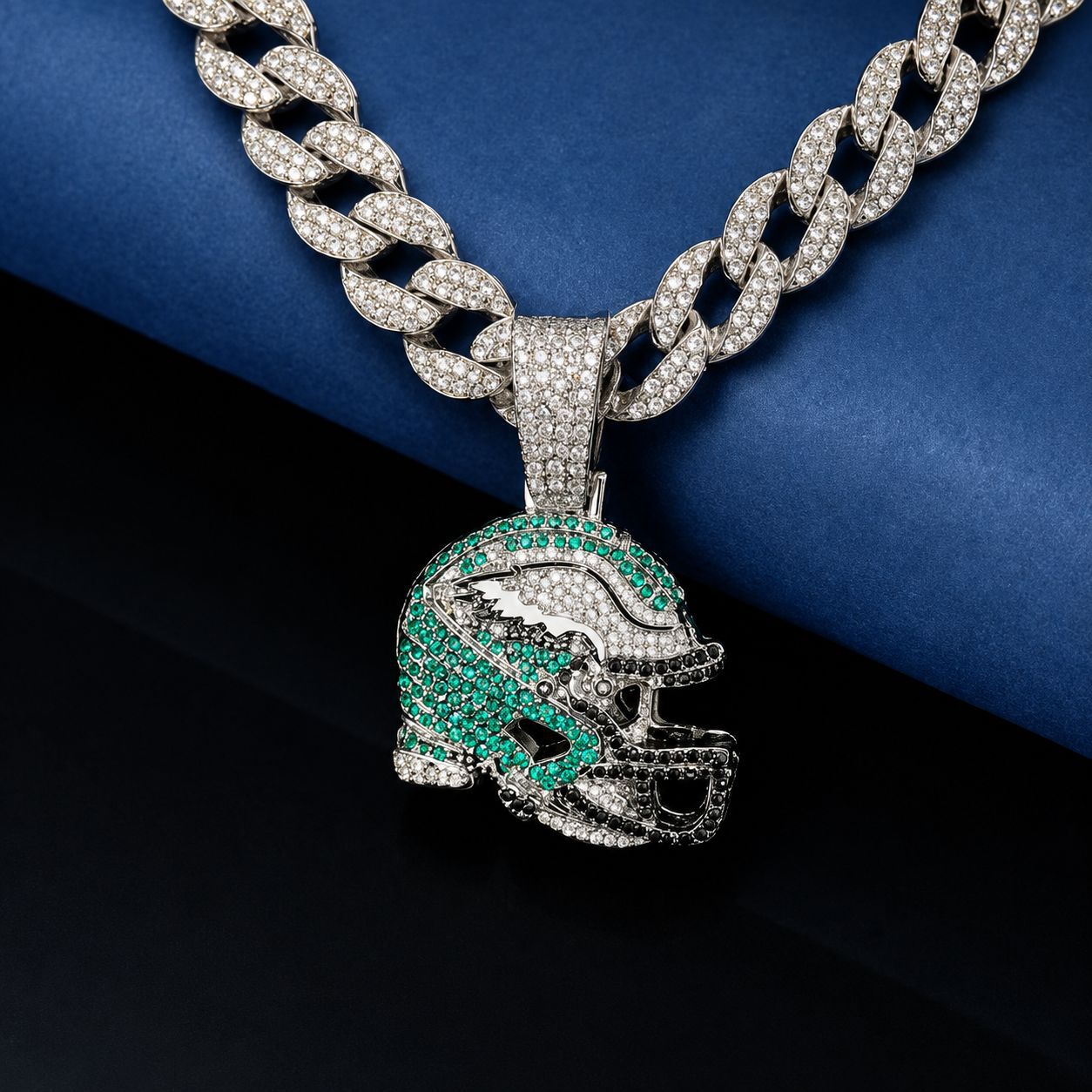 Hip Hop Cross-Border Rock Collar Deportivo Rugby Casco Super Bowl Colgante de Moda Cuba Chain Hombre image 1