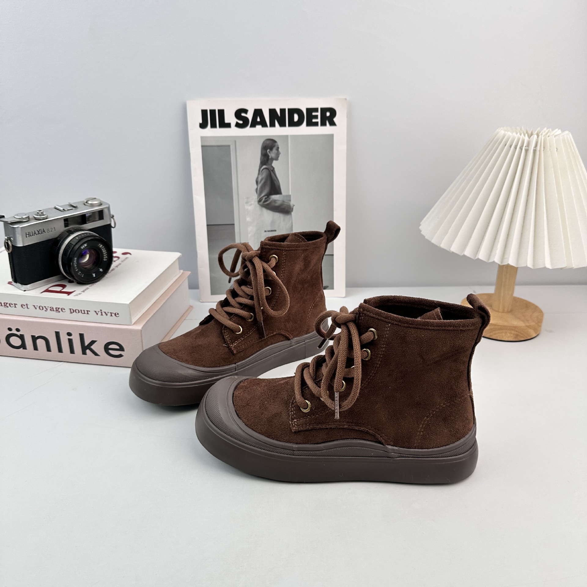 YUANBO Zapatos de suela gruesa de alto nivel de invierno y otoño de 2025 nuevas botas cortas coreanas casuales zapatos de lona de mujer