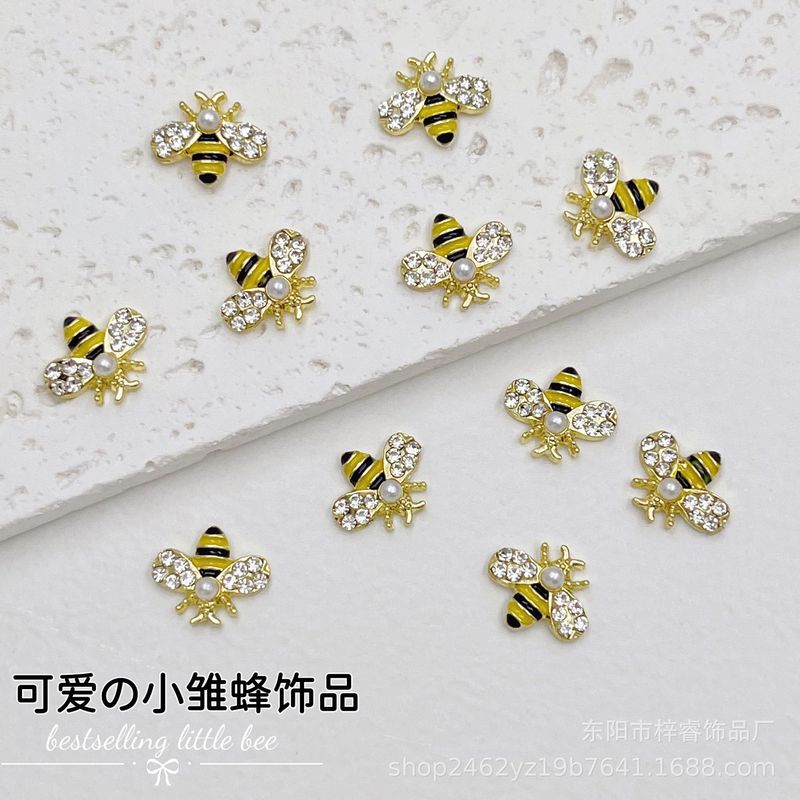 クロスボーダーネイルアートジュエリー合金レトロ漫画フルダイヤモンドオイルドリップリトルビーハンドメイド diy ネイルアクセサリー卸売|undefined