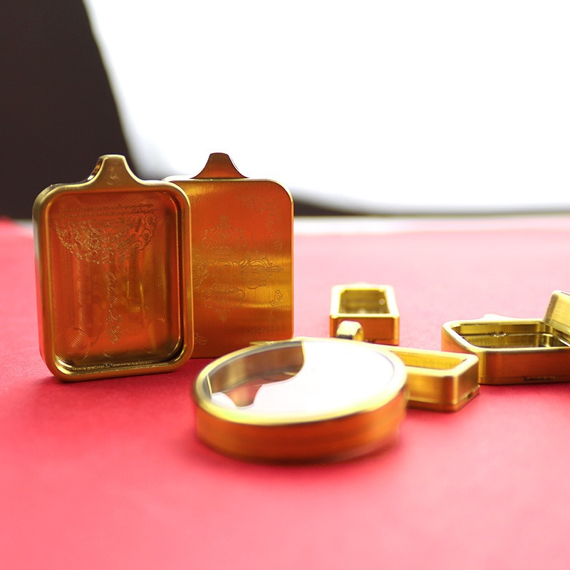 티타늄 스틸 스퀘어 THANGKA 상자 빈 상자 손 그림 부처님 동상 쉘 크로스 VAJRA PESTLE 티베트어 작은 THANGKA 펜던트 상자